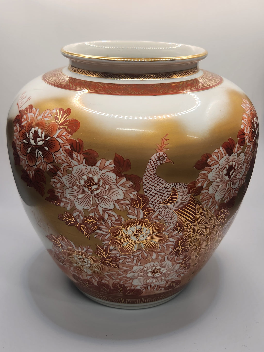 Kutani Ware Gold-Enamel Floral Phoenix Vase