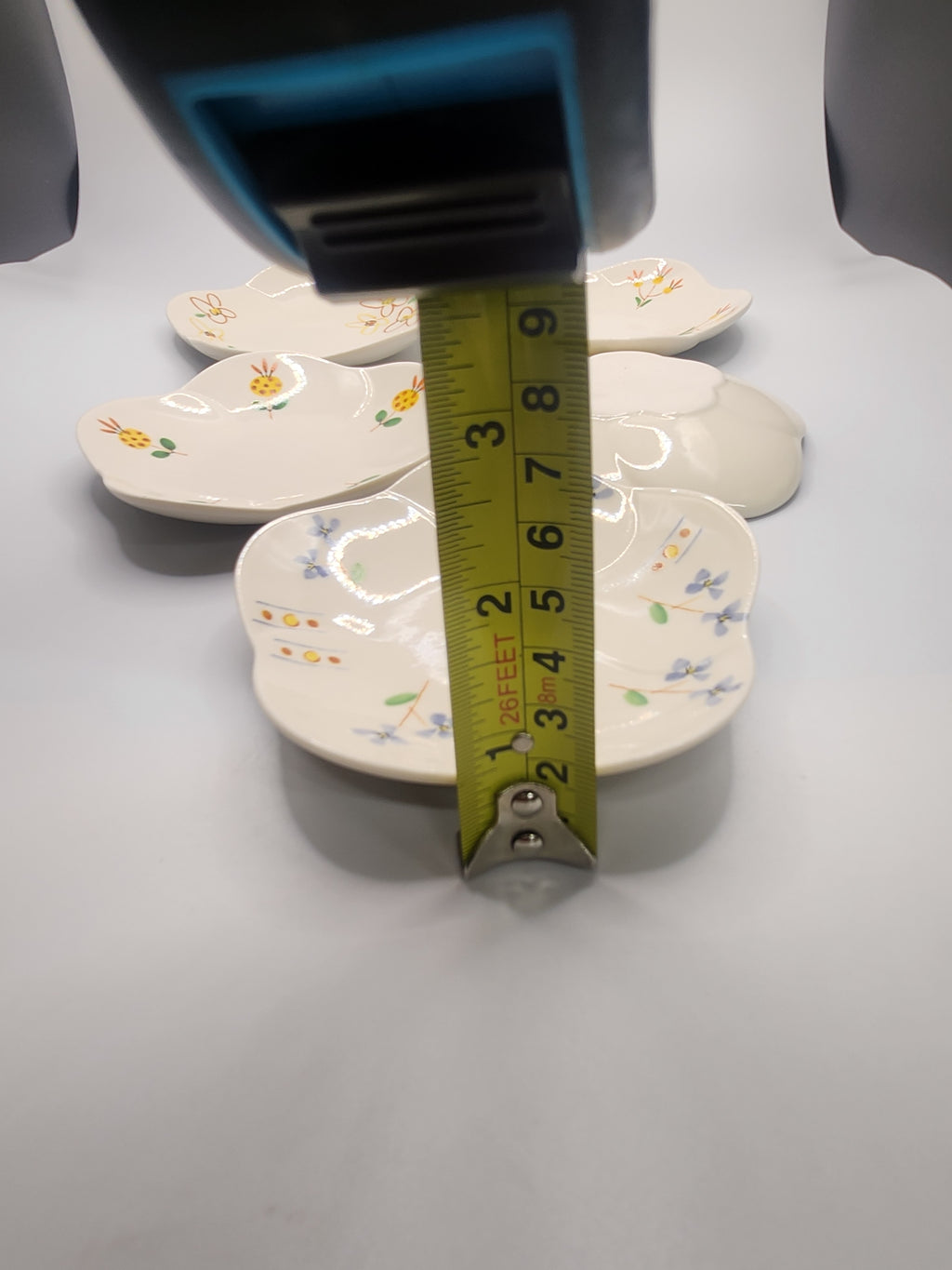 🌸 Hand-Painted Floral Scalloped Plates Set