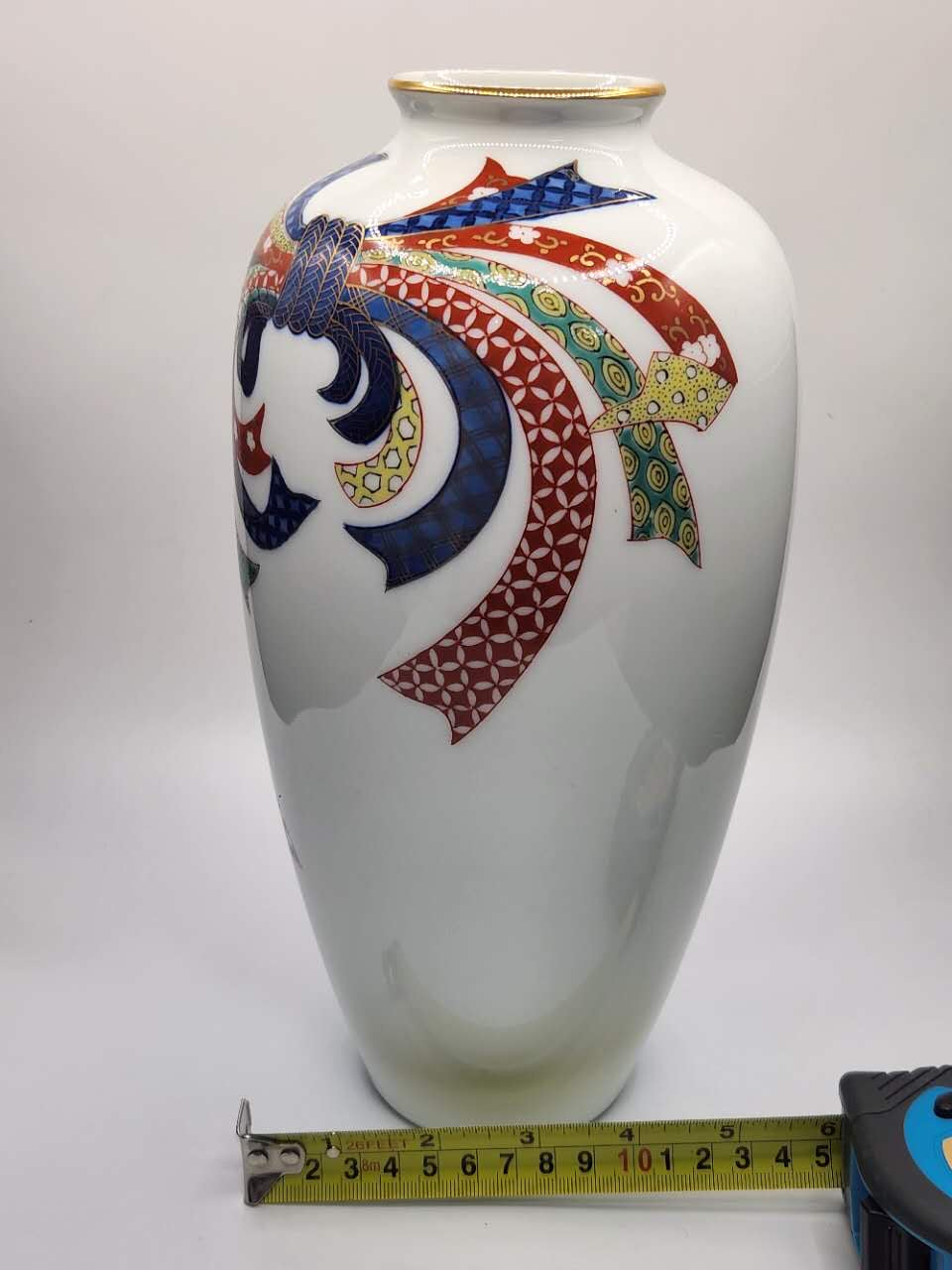 Kutani Ware Hand-Painted Phoenix Vase