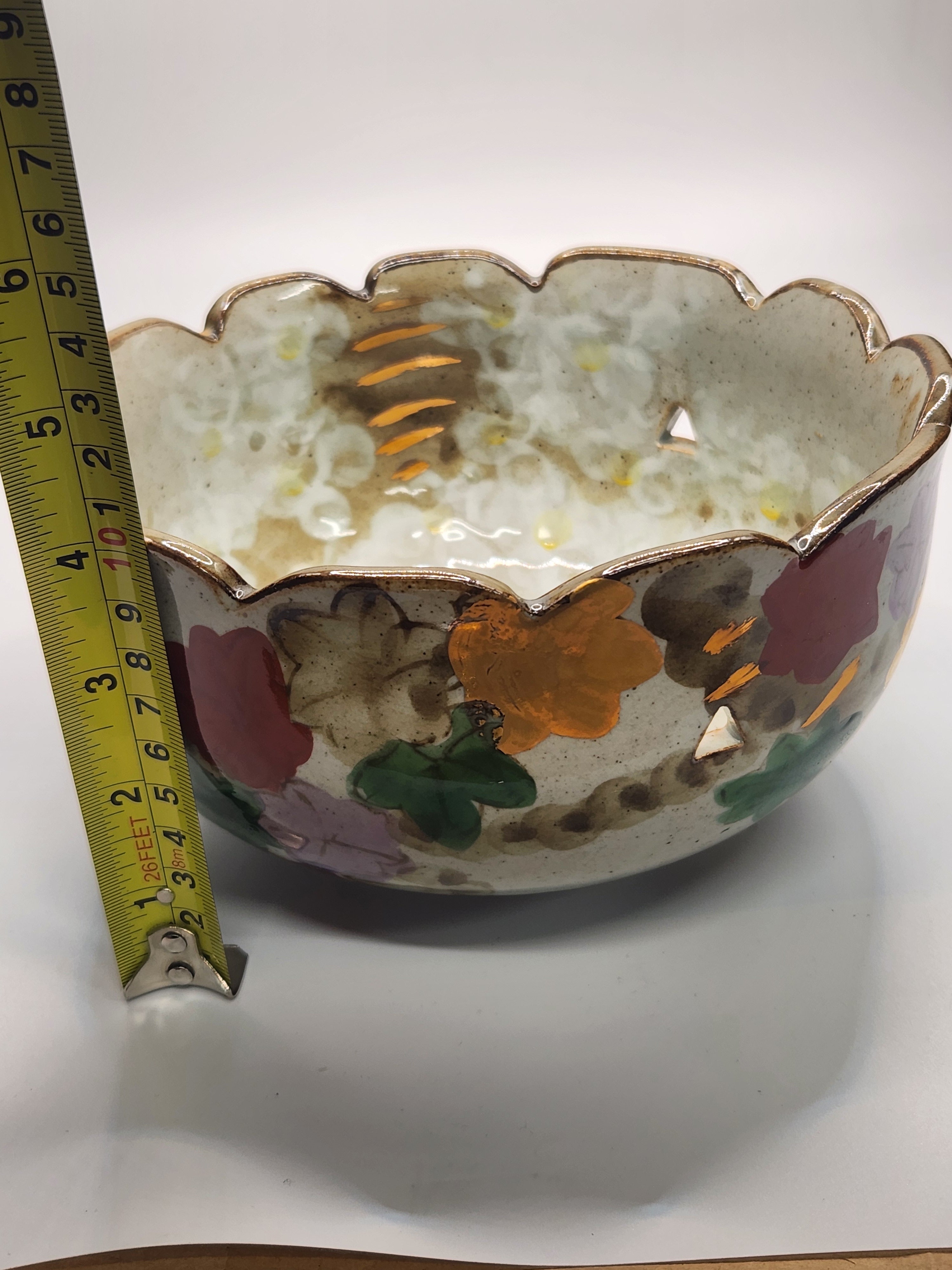 Kutani Ware Hand-Painted Floral Bowl with Gilded Rim