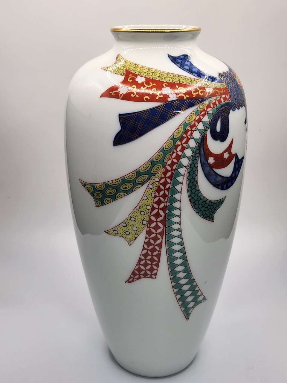 Kutani Ware Hand-Painted Phoenix Vase