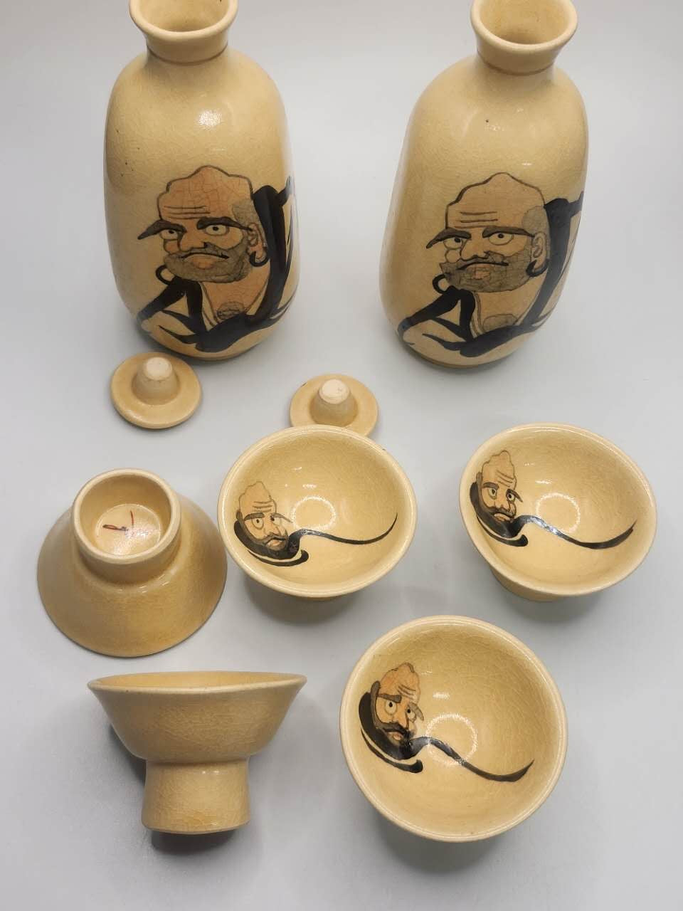 Daruma Motif Kiyomizu Ware Sake Set | Collector’s Edition