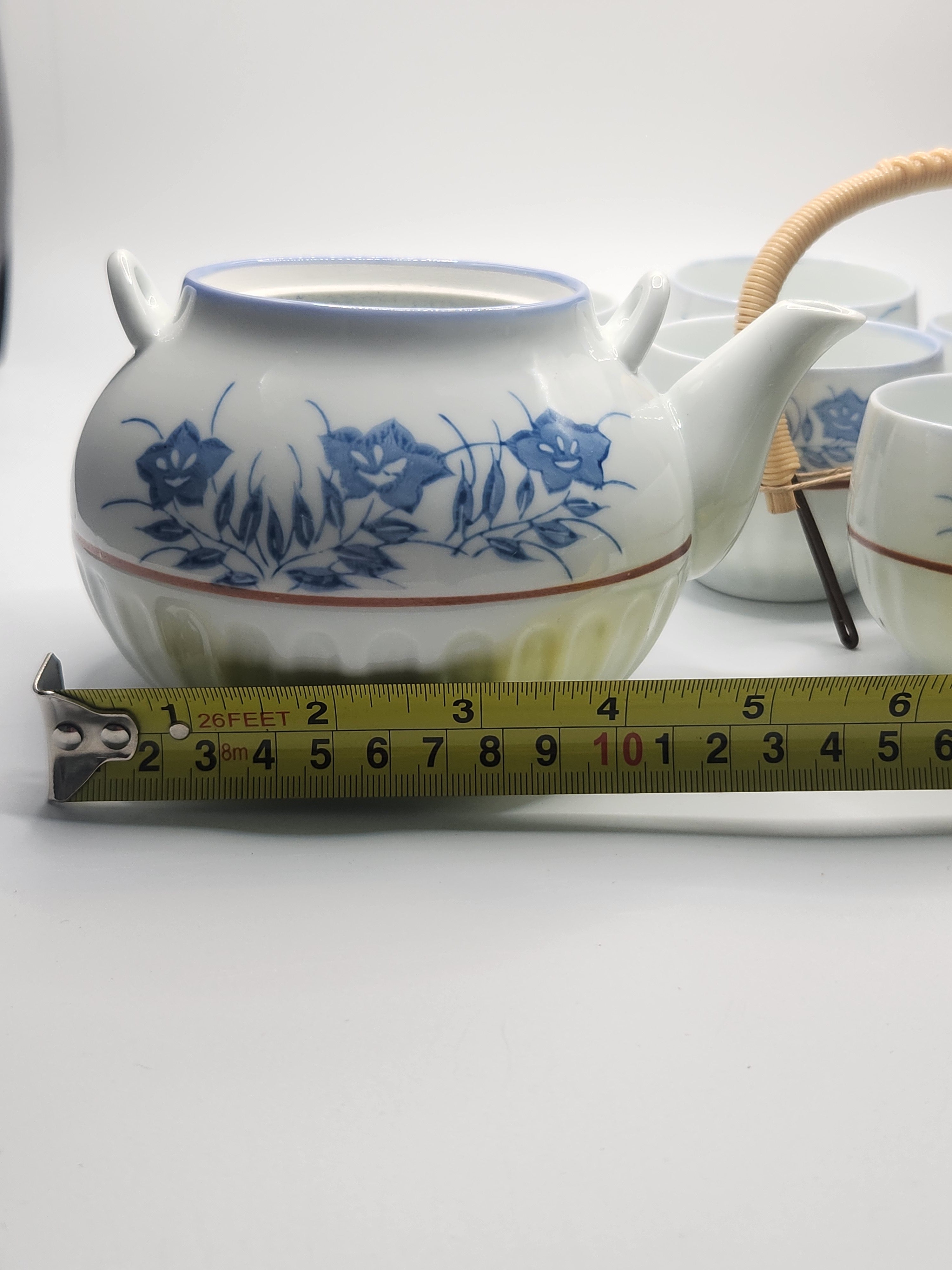 Arita Ware Blue & White Tea Set – Teapot with 5 Cups