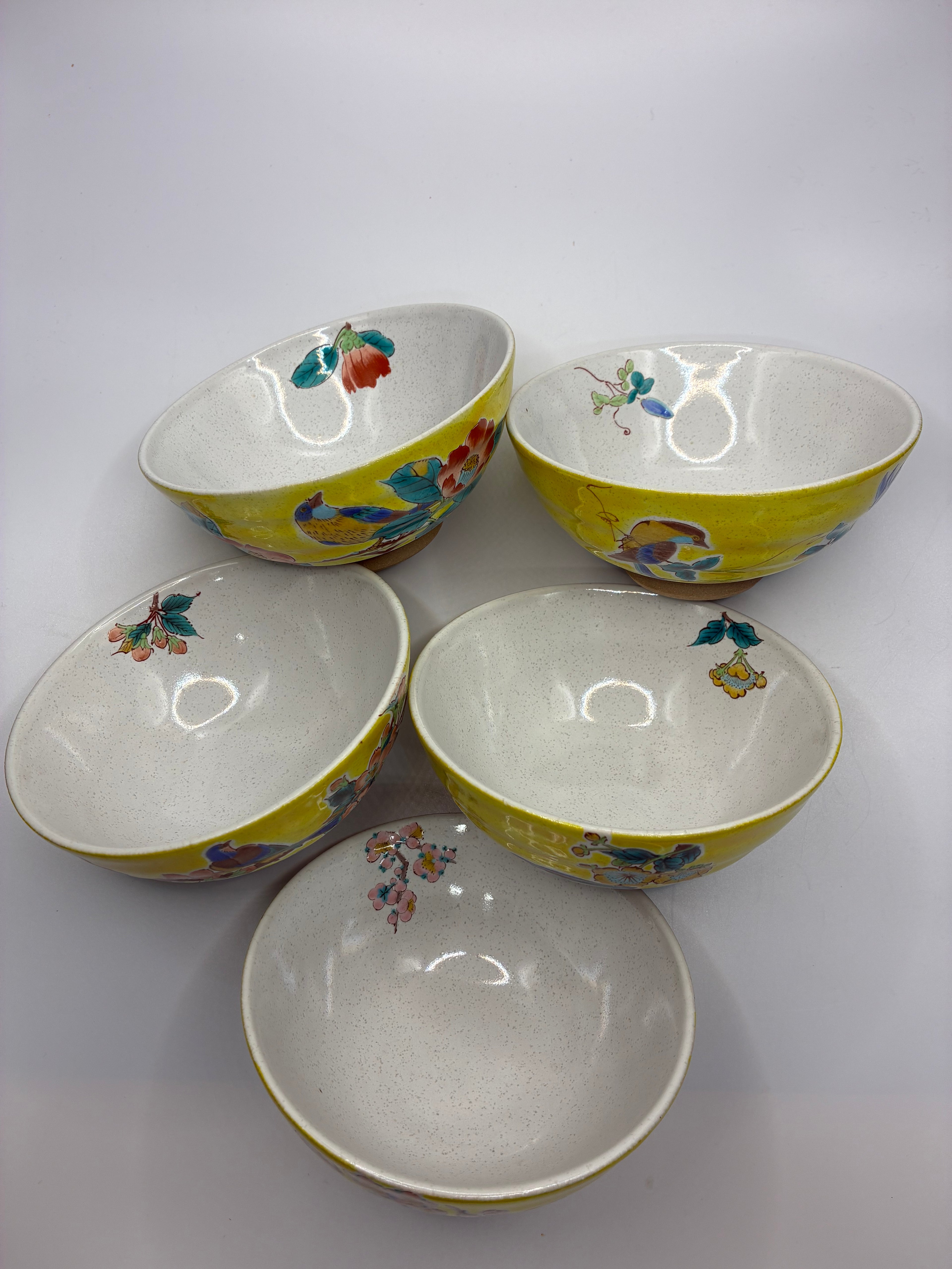 Kutani Ware Yellow-Glazed Hand-Painted Ceramic Bowl Set (5-Piece) – Japanese Tableware