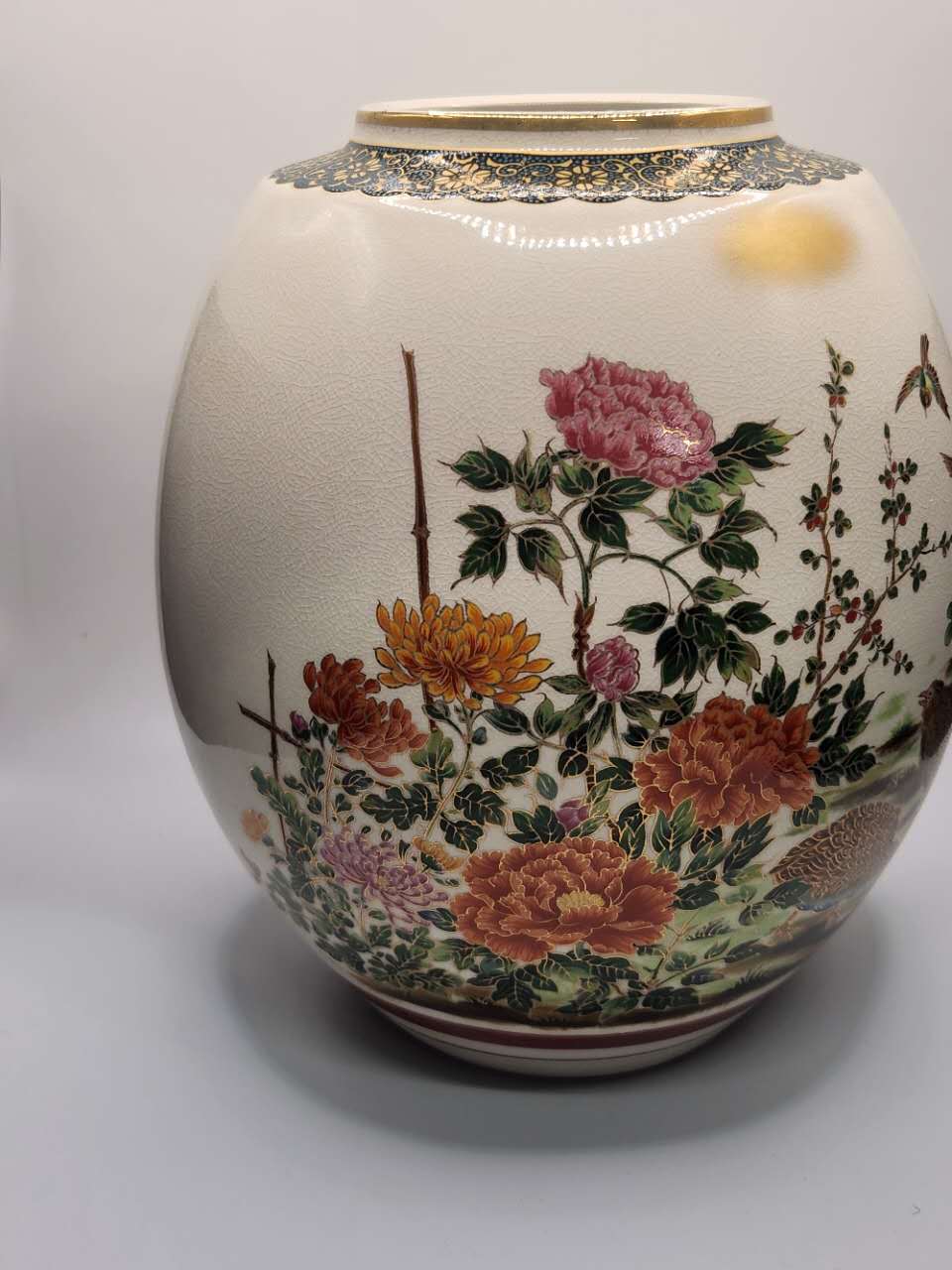 Kutani Ware Hand-Painted Floral & Bird Vase