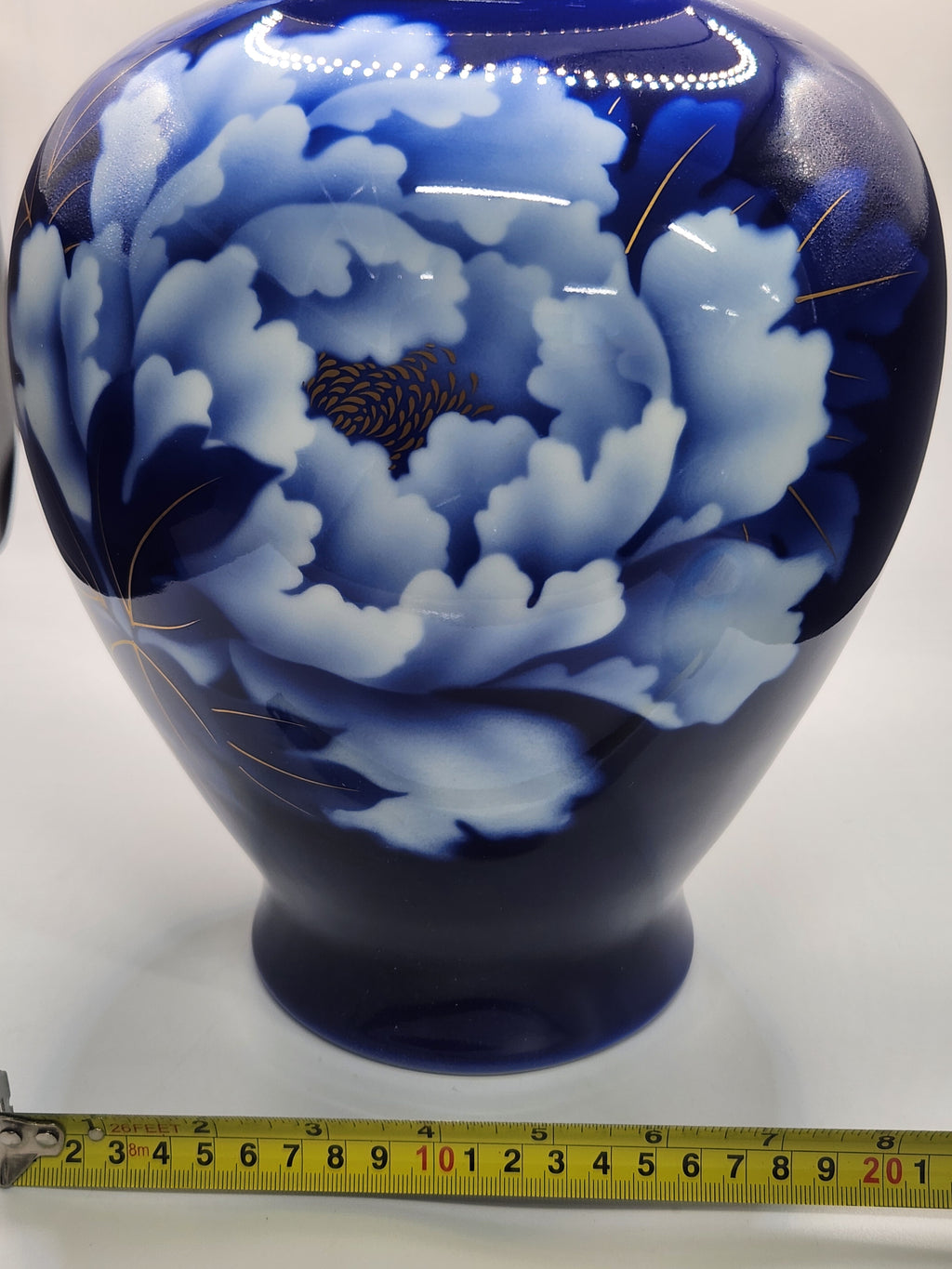 Fukagawa Seiji Midnight Blue Peony Vase