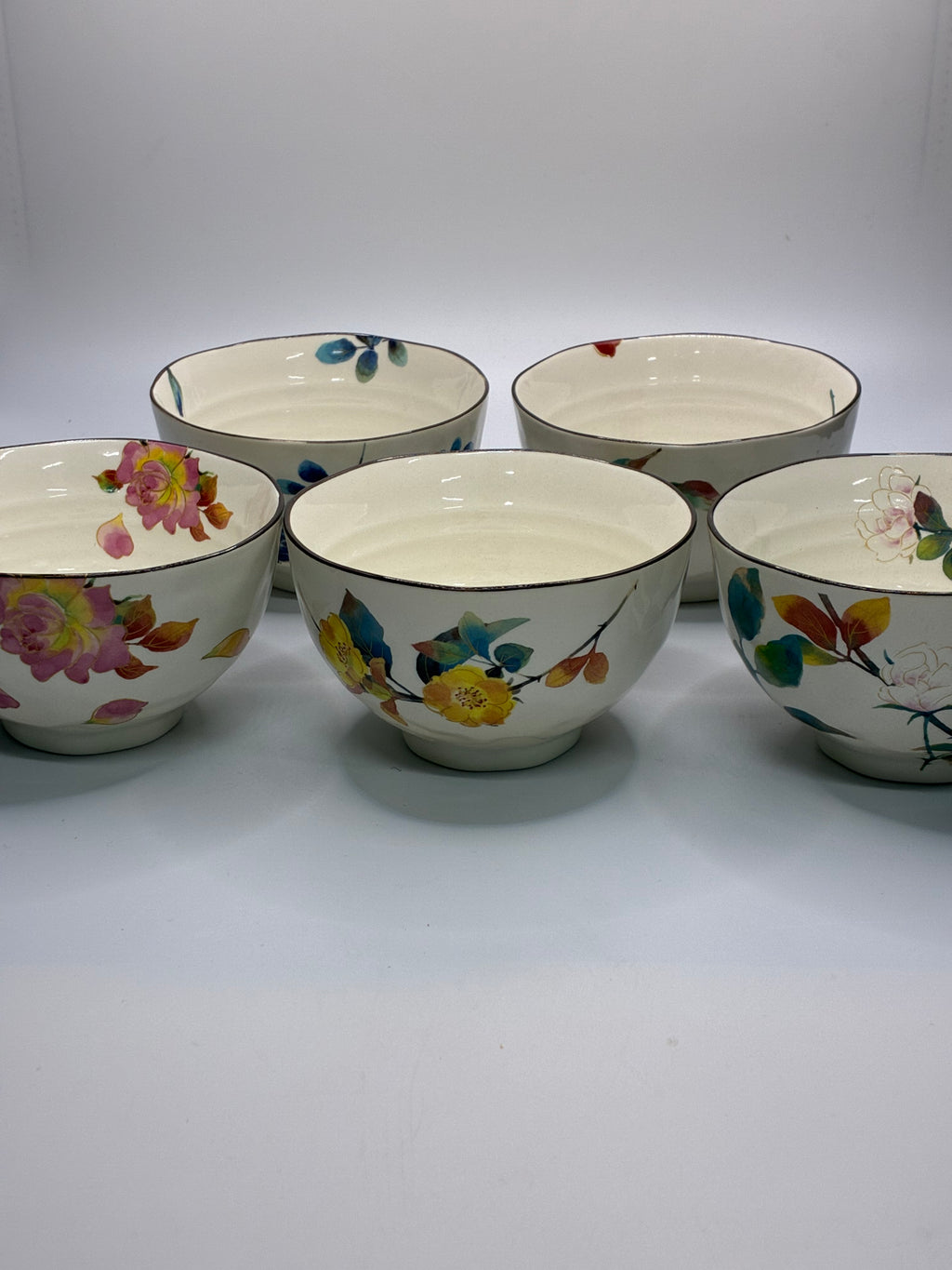 Mino Ware Floral Ceramic Bowl Set (5-Piece) – Japanese Style Tableware