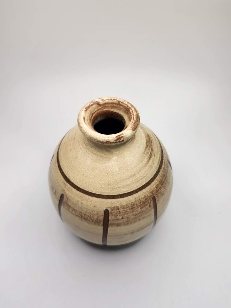 Japanese Handcrafted Ceramic Sake Bottle · Natural Brush Glaze