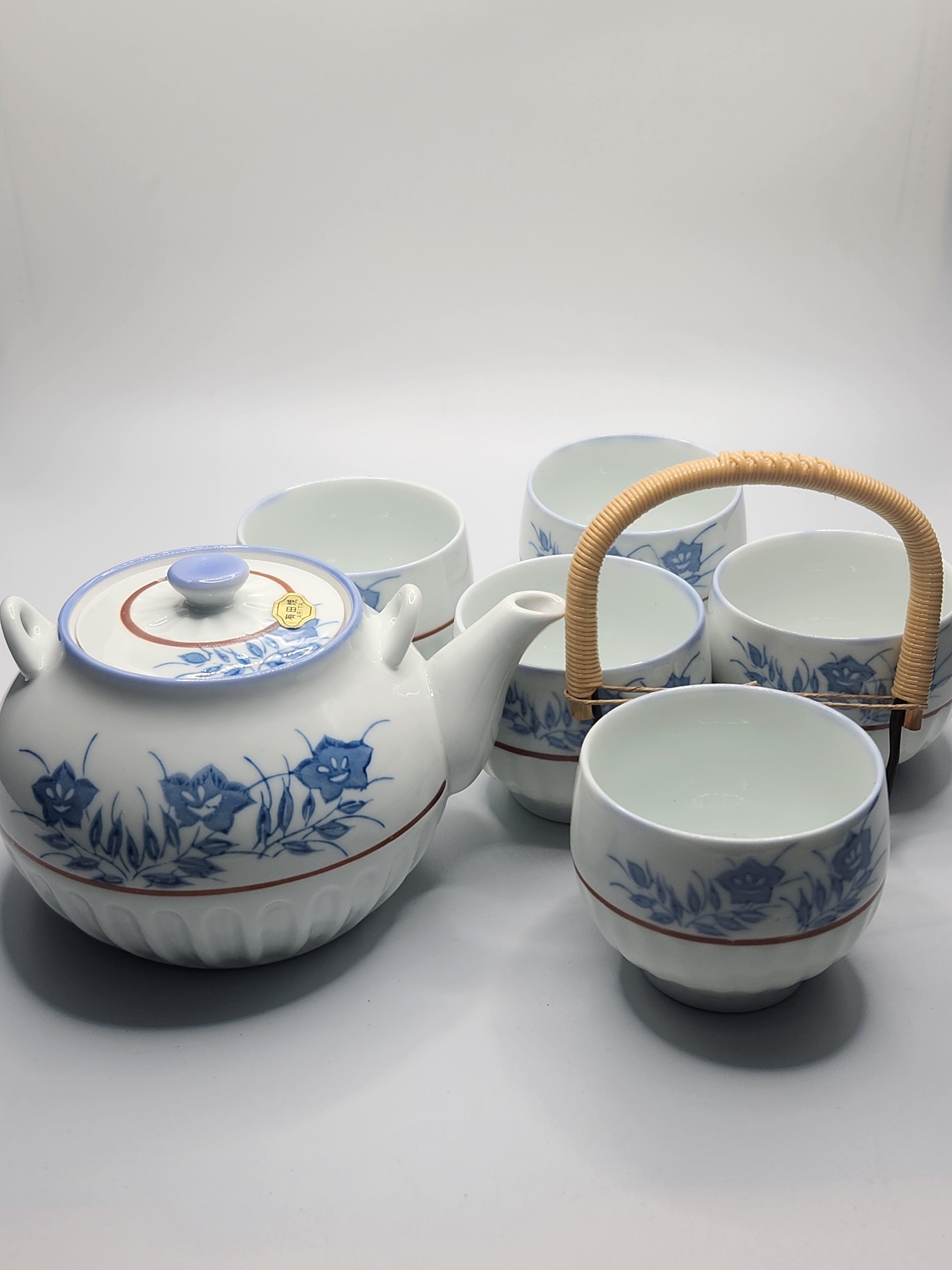 Arita Ware Blue & White Tea Set – Teapot with 5 Cups – Hamaya Japan