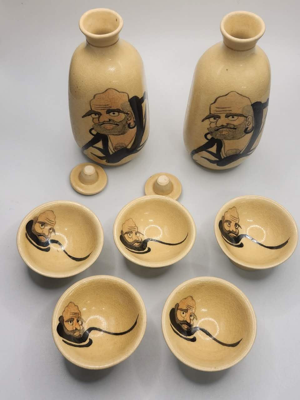 Daruma Motif Kiyomizu Ware Sake Set | Collector’s Edition