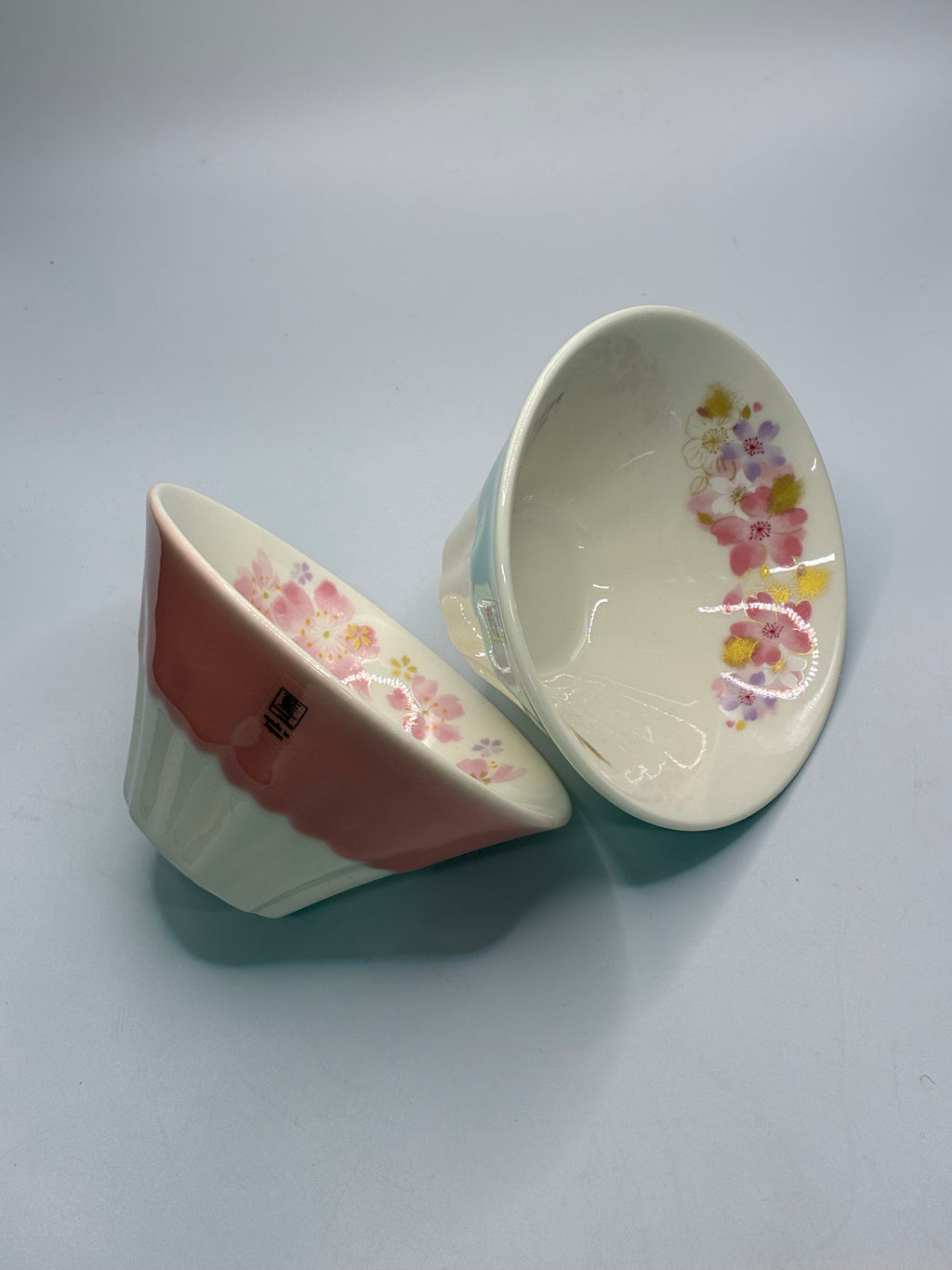Mt. Fuji Shaped Mino Ware Ceramic Bowl Set (2-Piece) – Japanese Floral Tableware