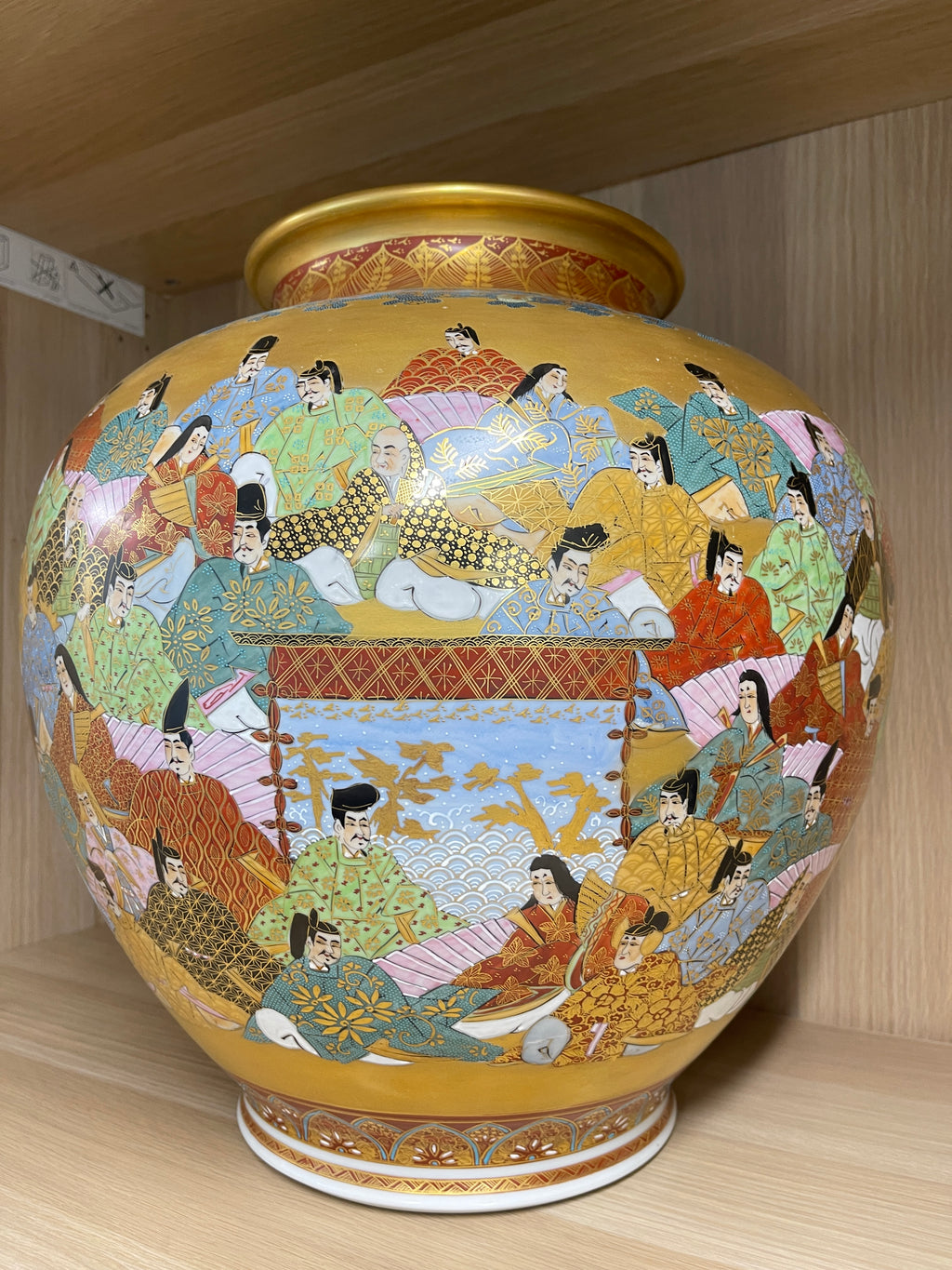 Japanese Kutani Ryuzan Large Gold Kutani Vase｜Hand-Painted Imperial Court Scene｜42cm｜Collector’s Piece｜Hamaya Japan