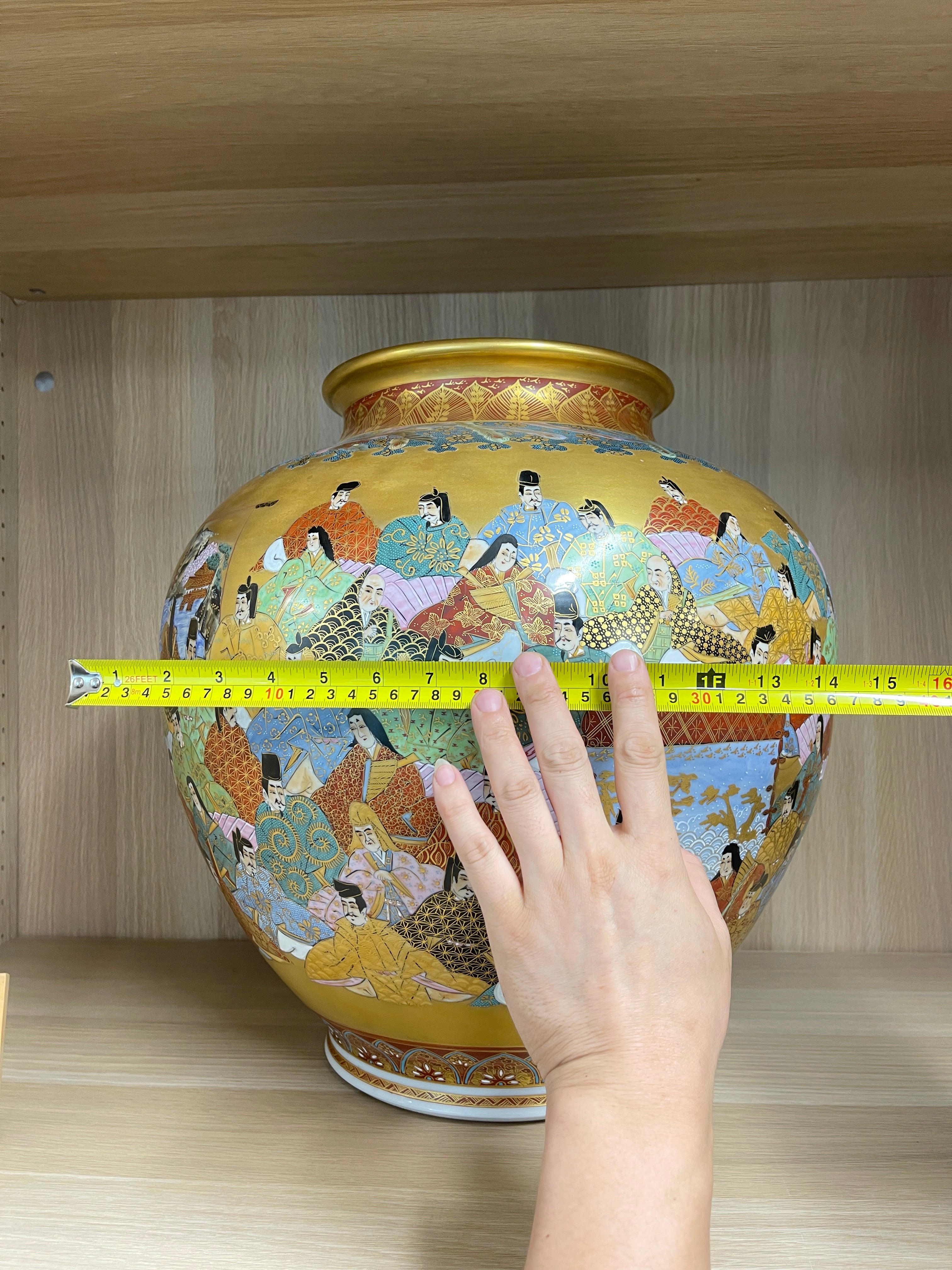 Japanese Kutani Ryuzan Large Gold Kutani Vase｜Hand-Painted Imperial Court Scene｜42cm｜Collector’s Piece｜Hamaya Japan